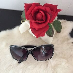 Women’s sunglasses.